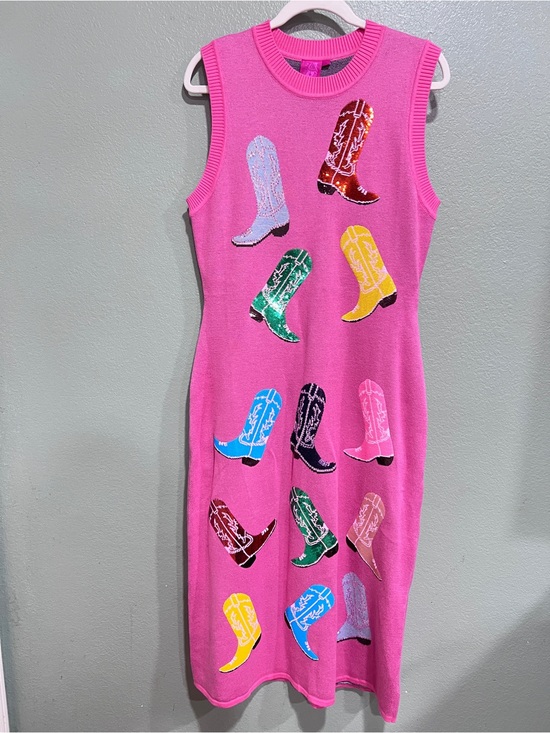 QUEEN OF SPARKLES Dresses & Skirts - QUEEN OF SPARKLES Hot Pink Sleeveless Midi Dress with Multicolor Boot Prints
